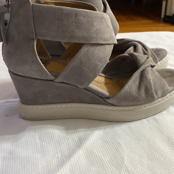 Sofft Gray Wedge Leather Suede Wo size 7 Back ankle zipper criss cross straps - Picture 7 of 12